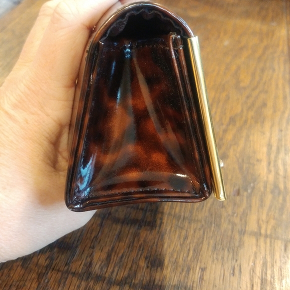 Tory Burch sunglass case - Picture 3 of 5